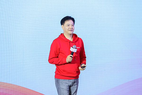 致遠(yuǎn)互聯(lián)，徐石